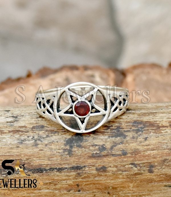 925 Sterling Silver Pentacle Pentagram Ring Garnet Celtic Trinity Ring